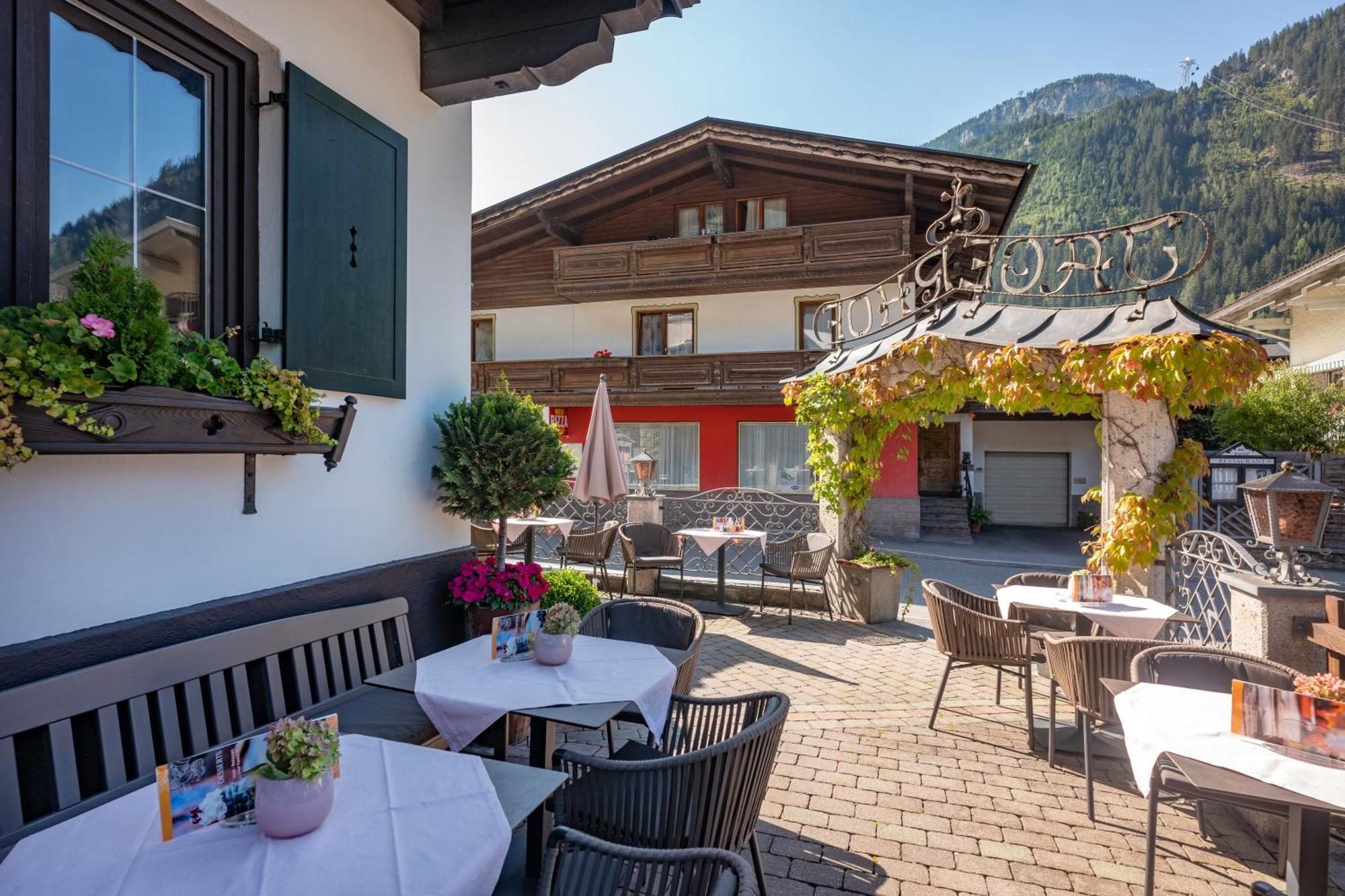 Hotel Jaegerhof Mayrhofen Exterior foto
